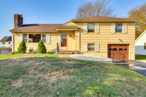 4 Mi to Beach Furnished Deck at Waterford Home!
